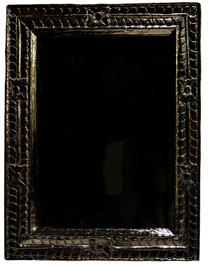 Framed Scrying Mirrors